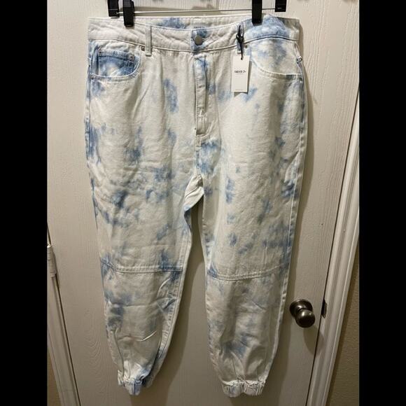 Forever 21 Denim jeans tie dye NWT‎ - Picture 1 of 5